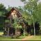 Log cabin