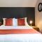 Pettifers Freehouse Hotel