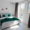 Modern Bedroom with own Bathroom and Balcony Best Area St Julians - 3 mins Seafront - shared common area