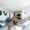Offline koCASA-Apartments, Penthouse, Panorama, Dachterrasse, zwei Stellplätze, Wifi, Waipu-Tv, Billard