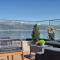 Angie's Rooftop Apartment