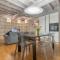 GuestHost - Heart of Ferrara's History Apartment