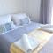 Kalamia's sunny apartment