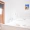 Cozy Budget Apartments in the Heart of Fira