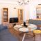 Seaside Estate - Cozy and Romantic - Public Parking Nearby