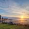 Sunset Point Apts - Blue Horizon Suite