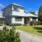 Charlesworth Villa - Christchurch Holiday Homes