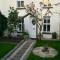 Wisteria Cottage an authentic and enchanting 2 bedroom cottage experience