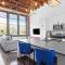 Spacious Riverfront Loft, Steps to Gateway Arch & Dining, 201