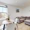 Spacious three bedroom apartment with Valley views