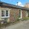 Ash Cottage Sleeps 2 with Pool & Wi-Fi