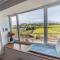 Charming Cottage with Stunning Views