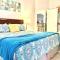 Modern Updates - Great Location - King Bed- BMT