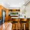 Roselawn Manor - 5 Bedroom Entertainer