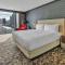 Hilton Miami Downtown - King Room With Bath Tub - Mobility Access