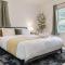 Downtown Austin Suite Retreat