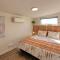 Badger's View Farmstay Cottage