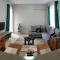 JNJ luxury homes