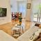 Apartment AMORE with PRIVATE PARKING , Makarska