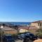 Studio vue mer avec piscine et terrain de tennis