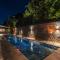 Yanis Guest House