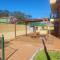 Precioso Bajo con Jardin y Parking