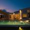 Aristotelia Gi - Luxurious Private Pool Villas