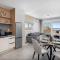 EA Luxury Apartment with sea view
