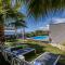 Private Resort Villa, Salt Pool, Cinema & Sea View