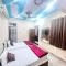 The Orchid Villa Homestay - Walkable distance from Taj mahal