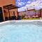 Sunrise Surf House, Big Garden, Hot Tub, Parking, super-fast free Wi-Fi