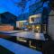 Luxury Villa in Central Woodstock