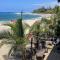 Hostal MOCAMBO BEACH