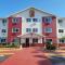 Super8 by Wyndham NEARBY Clearwater St Petersburg International Airport