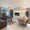 Sky High 2-Bedroom Apartment Stunning Opera & Downtown Views Opp Dubai Mall