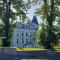 Appart dans petit chateau en centre ville