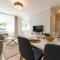 Parkside Central Apartment by Kuus Sõlme