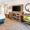 Hampton Inn Grand Rapids/North - Chambre King Executive Avec Canapé-Lit - Non-Fumeurs