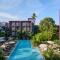 Holiday Inn Express Phuket Patong Beach Central by IHG