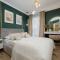 Herbu Oksza Elegant Apartment with Parking by Noclegi Renters