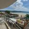 Spacious Beachfront Apartment - Kaya