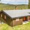 3 Bedroom Cozy Home In Heggenes