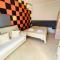 Vicino Aeroporto - Orange Marina Room
