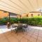 Nettuno Apartment - Private Garden in Bologna Center
