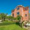 Apartments Lidija in a Quiet Area