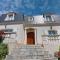 Stunning House 5-Bedrooms for 9P- 20min from Paris