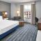 Hampton Inn & Suites Saratoga Springs Downtown - Habitación Con Cama King Y Bañera - Movilidad Accesible