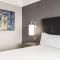 Hilton San Francisco Financial District - King Room