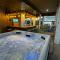 Hot Tub, Gas Grill, Tiki Bar w/TV, Dog Friendly