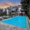 Uma Residence and Suites